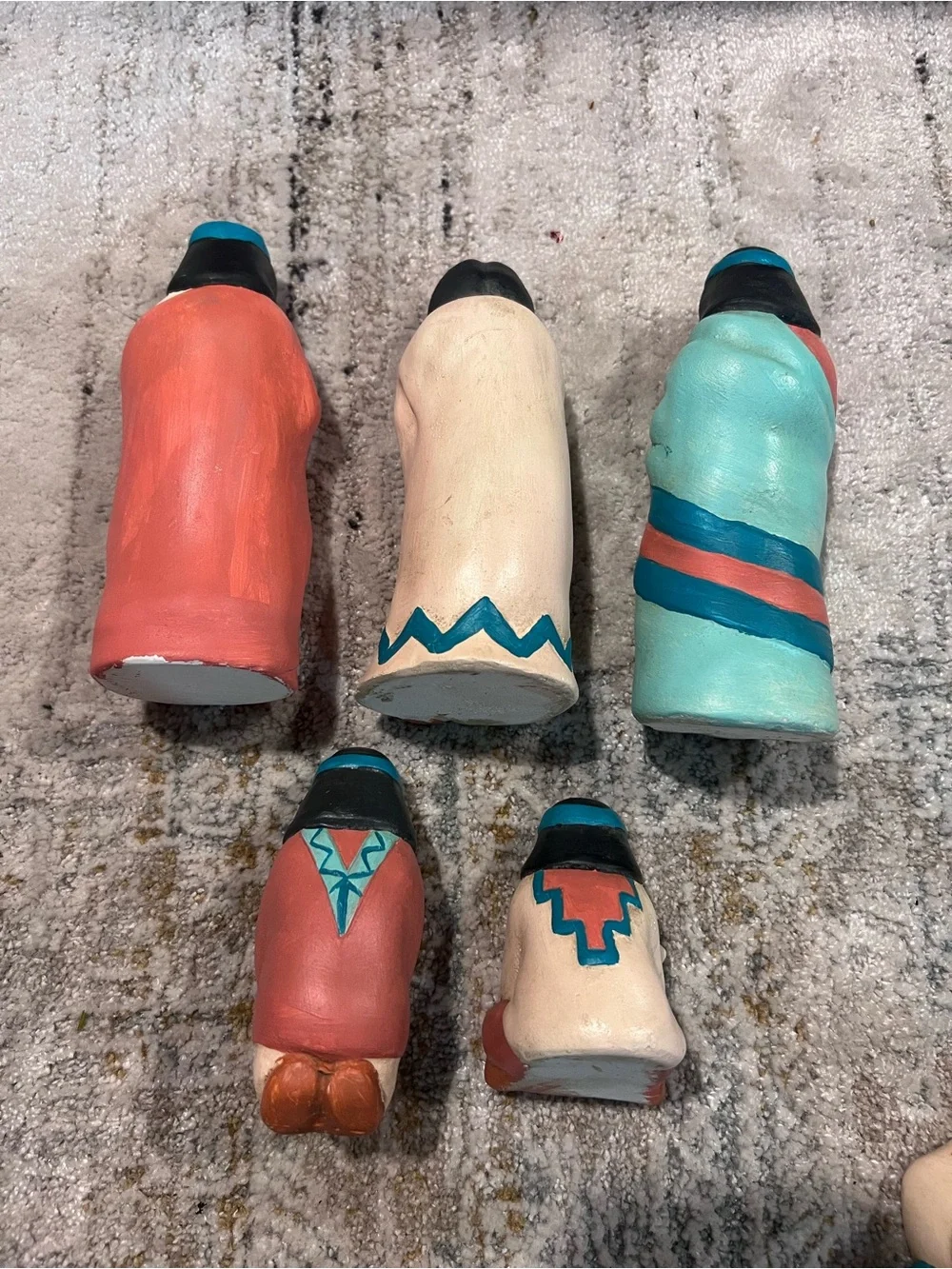 Pueblo Southwestern hand-painted nativity set made of plaster z99